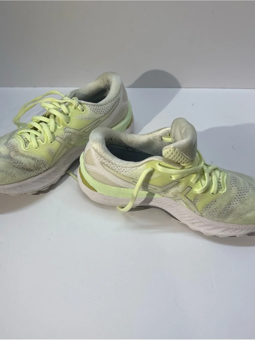Asics Women's Running Shoe - Light Yellow and Cream size 7.5